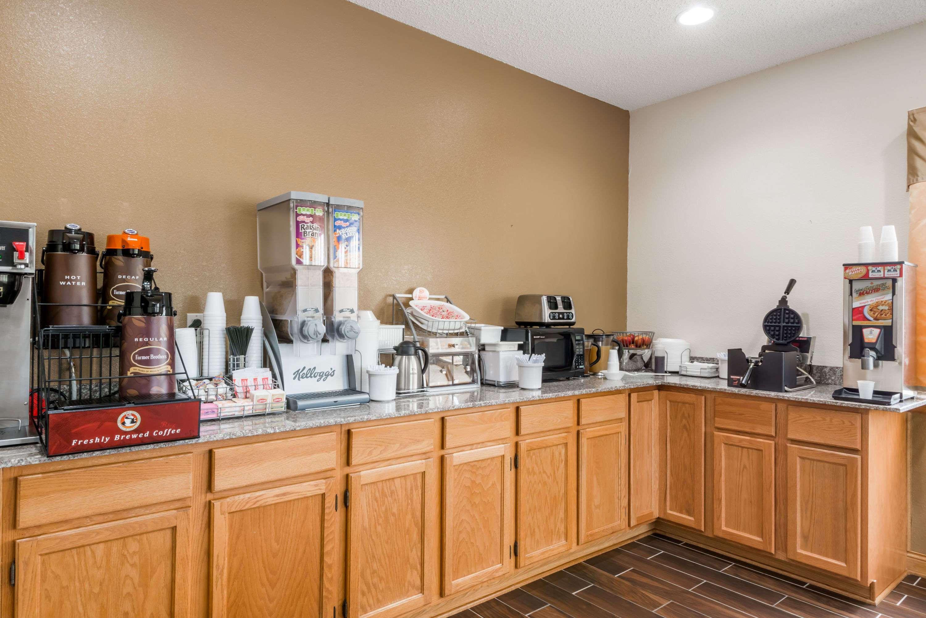 Super 8 By Wyndham Mt. Carmel Il Hotel Mount Carmel Екстериор снимка