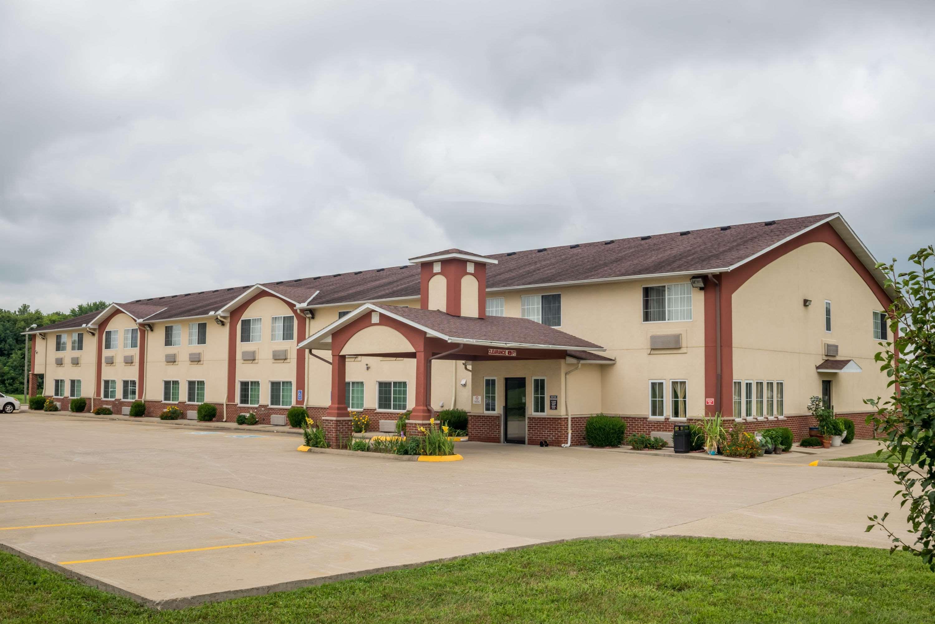 Super 8 By Wyndham Mt. Carmel Il Hotel Mount Carmel Екстериор снимка